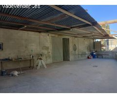 NAVE IGNIFUGADA CON BUEN ACCESO Y PATIO TRASERO EN POL. JUNTO AL CEMENTERIO SAN VICENTE DEL RASPEIG