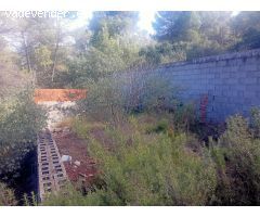 TERRENO RUSTICO CON AGUA Y LUZ A PIE DE PARCELA Y CON URBANIZACIÓN EN EL ESTEPAR DE ALCOY