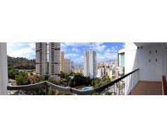 ÚLTIMO PISO REFORMADO CON URBANIZACIÓN Y VISTAS AL MAR, PLAYA LEVANTE EN BENIDORM