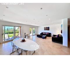 Confortable Villa con gran jardín y piscina privada lista para el verano