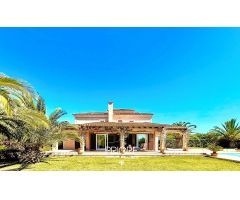 Confortable Villa con gran jardín y piscina privada lista para el verano