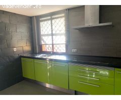 Casa Adosada con Piscina Privada en El Higuerón