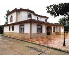 Chalet hipotecable junto a Paraíso Arenal