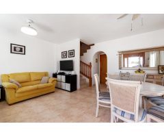 CHALET ADOSADO DE 3 DORMITORIOS 2 BAÑOS EN ORIHUELA COSTA ( CAMPOAMOR )