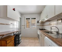 CHALET ADOSADO DE 3 DORMITORIOS 2 BAÑOS EN ORIHUELA COSTA ( CAMPOAMOR )