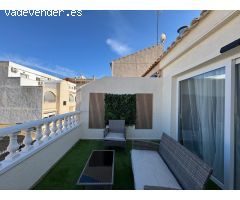 REFORMADO ÁTICO CON SOLARIUM PRIVADO DE 20 M2 A 500 METROS DE LA PLAYA. 3 DORM. 1 BAÑO.