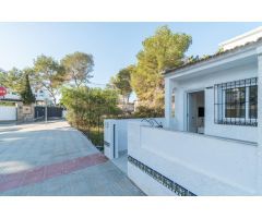 ADOSADO DE 2 DORMITORIOS 1 BAÑO EN VILLAMARTIN ( ORIHUELA COSTA )