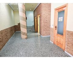 ÁTICO EN EL CENTRO DE TORREVIEJA. 2 DORM. 1 BAÑO. 53 M2. PLAYA A 650 METROS.