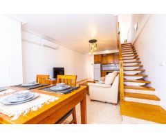 SE ALQUILA POR TEMPORADA APARTAMENTO CON VISTAS AL MAR DE 2 DORMITORIOS 2 BAÑOS EN TORREVIEJA