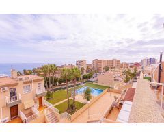 SE ALQUILA POR TEMPORADA APARTAMENTO CON VISTAS AL MAR DE 2 DORMITORIOS 2 BAÑOS EN TORREVIEJA