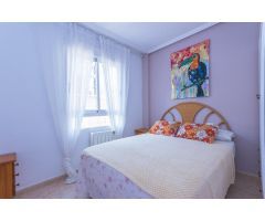 SE ALQUILA POR TEMPORADA APARTAMENTO CON VISTAS AL MAR DE 2 DORMITORIOS 2 BAÑOS EN TORREVIEJA