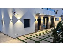 VILLA EN VILLAMARTIN DE 3 DORMITORIOS 2 BAÑOS EN ORIHUELA COSTA ( VILLAMARTIN )