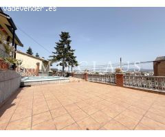 Chalet independiente en venta en Passatge de Suïssa