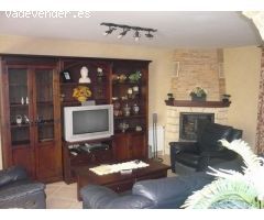 ESPECTACULAR CHALET INDEPENDIENTE