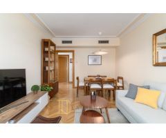 ESPECTACULAR VIVIENDA CON VISTAS PANORÁMICAS, GARAJE DOBLE Y PISCINA