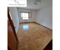 Piso en alquiler zona Pajarillos.