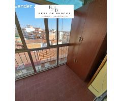 Piso en alquiler zona Circular. PREFERIBLEMENTE PERSONAL SANITARIO O TRABAJADORES DE LAS UNIVERSIDAD