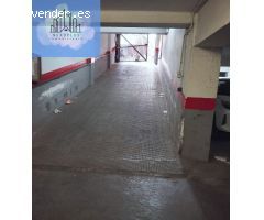 Plaza de garaje en Campanar cerca del rio