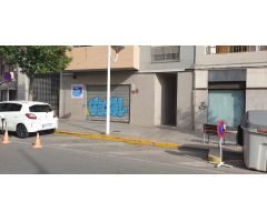LOCAL DE 193 METROS