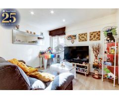 ACOGEDORA VIVIENDA EN ZONA TRANQUILA EN FINCA REFORMADA CON ASCENSOR .