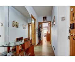 ÁTICO CON AMPLIO BALCÓN EN FINCA JOVEN . SOLEADO Y CON VISTAS DESPEJADAS.  INCLUYE PARKING.
