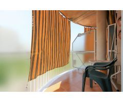 ÁTICO CON AMPLIO BALCÓN EN FINCA JOVEN . SOLEADO Y CON VISTAS DESPEJADAS.  INCLUYE PARKING.