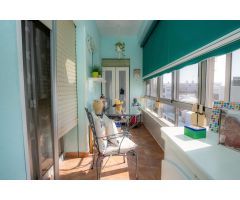 AMPLIO Y LUMINOSO PISO EN VENTA EN ZONA BAHIA BLANCA