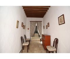Casa de pueblo 2 dormitorios con patio interior