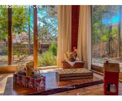 Chalet Independiente con Jardín, Barbacoa y Garaje en Parcela de 855?m² – 2 Viviendas en 1