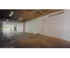 Oportunidad  de negocio en  Pi i Maragall .- Local comercial en Venta en Centro de Molins de Rei
