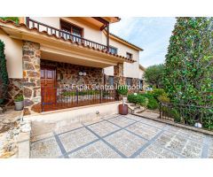 Casa en venta en Castellar del Vallès Can Font con piscina