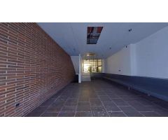 Local comercial en venta en el centro de Cubelles (Barcelona)