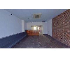 Local comercial en venta en el centro de Cubelles (Barcelona)