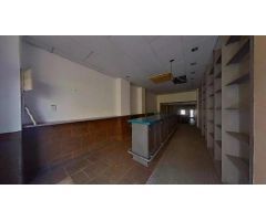 Local comercial en venta en el centro de Cubelles (Barcelona)