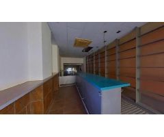 Local comercial en venta en el centro de Cubelles (Barcelona)