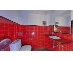 Local comercial en venta en el centro de Cubelles (Barcelona)
