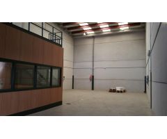 ESTUPENDA NAVE EN ALQUILER JUNTO A LA A-92