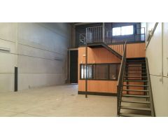 ESTUPENDA NAVE EN ALQUILER JUNTO A LA A-92