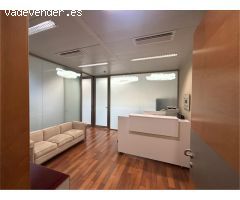 OFICINA EN VENTA EN EDIFICIO VIAPOL CENTER