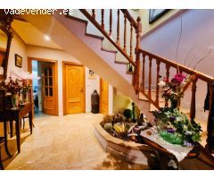 Chalé con terraza y piscina privada