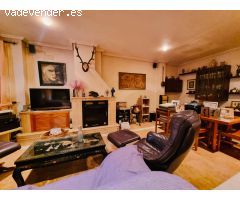Chalé con terraza y piscina privada