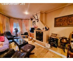 Chalé con terraza y piscina privada