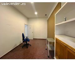 LOCAL COMERCIAL EN ESTACION DE RENFE GRANADA