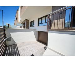 EXCLUSIVA VIVIENDA EN MACONDO UNA DE LAS MEJORES ZONAS DE MARACENA A 5 MINUTOS DEL METRO!!!