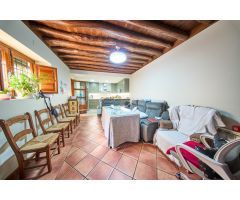 Gran casa con múltiples posibilidades en el corazón de Alhama de Granada