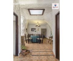 SE ALQUILA BONITA CUEVA PARA LARGA TEMPORADA EN CASTILLÉJAR (GRANADA)
