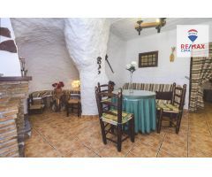 SE ALQUILA BONITA CUEVA PARA LARGA TEMPORADA EN CASTILLÉJAR (GRANADA)