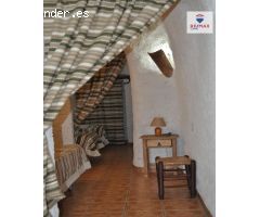 SE ALQUILA BONITA CUEVA PARA LARGA TEMPORADA EN CASTILLÉJAR (GRANADA)