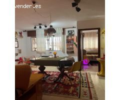 ¡Piso de alquiler ideal para estudiantes en Granada – Zona San Ildefonso!