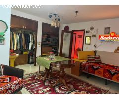 ¡Piso de alquiler ideal para estudiantes en Granada – Zona San Ildefonso!